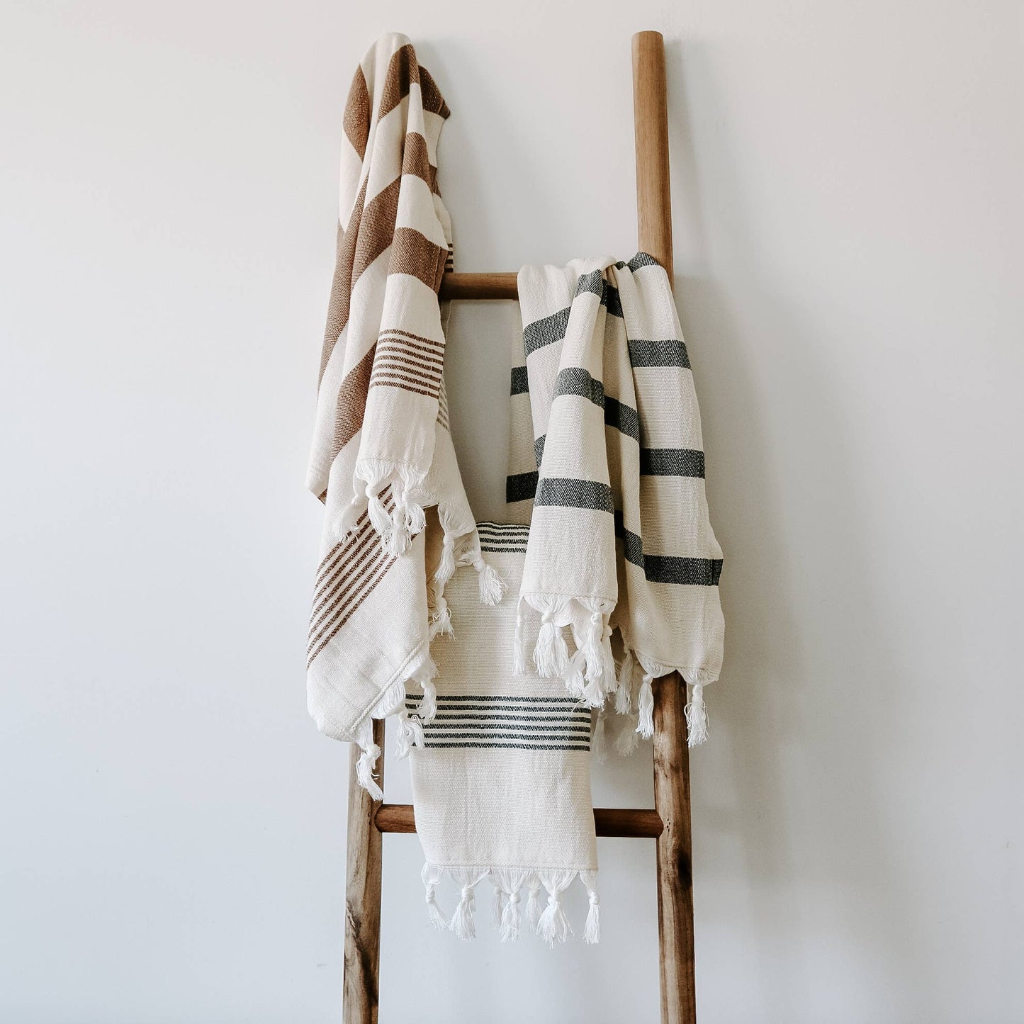 Turkish Cotton Hand Towel, Single Stripe- Home Decor & Gifts