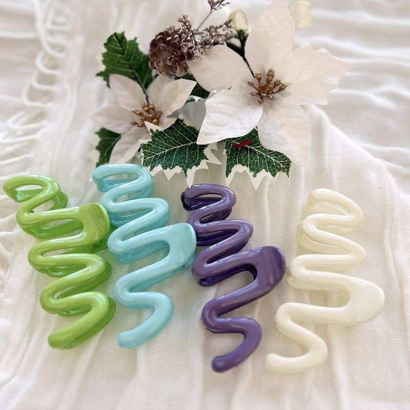 ,..Valentine Squiggle Hair Clip (Assorted)