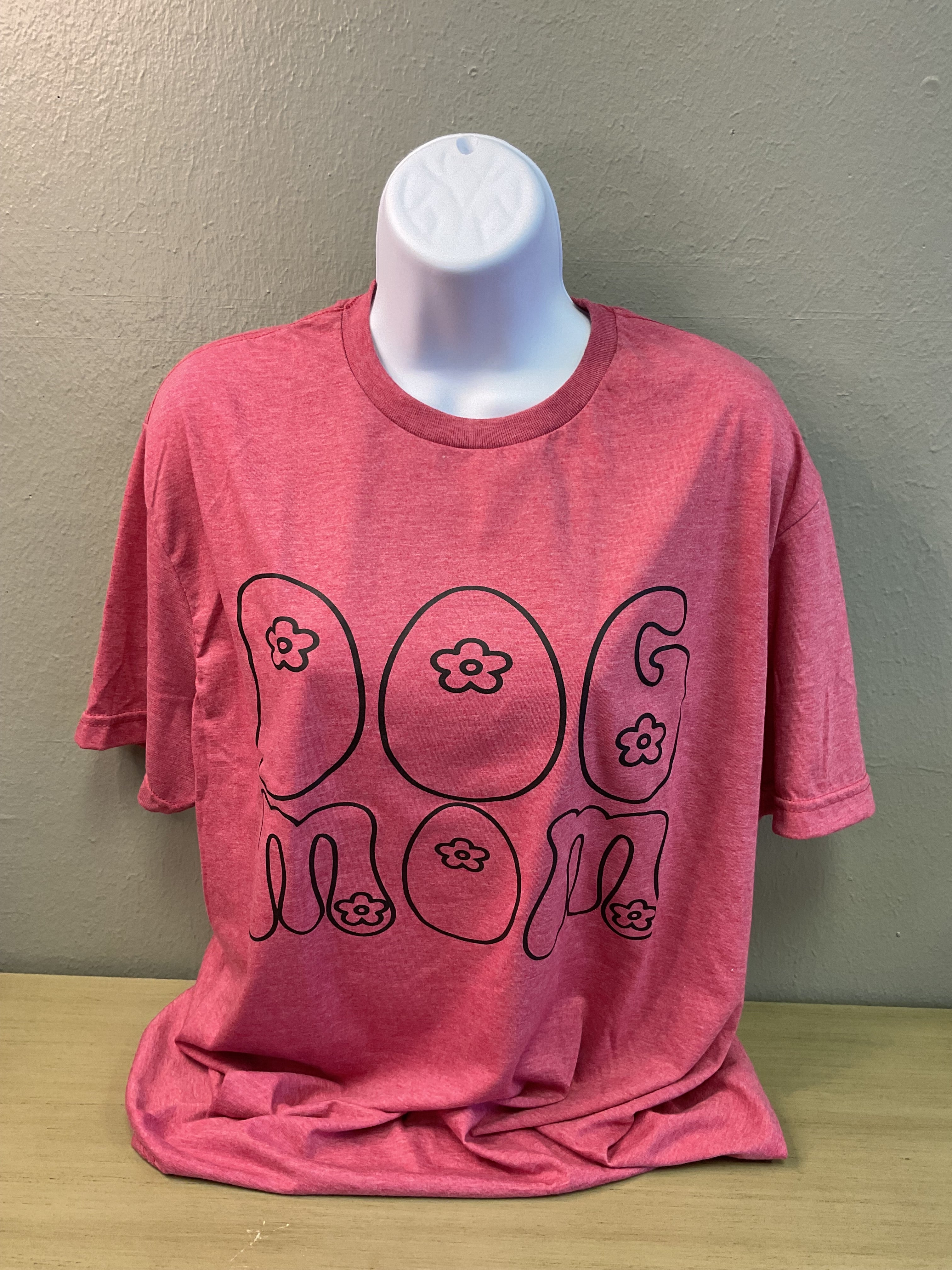 Dog mom tee