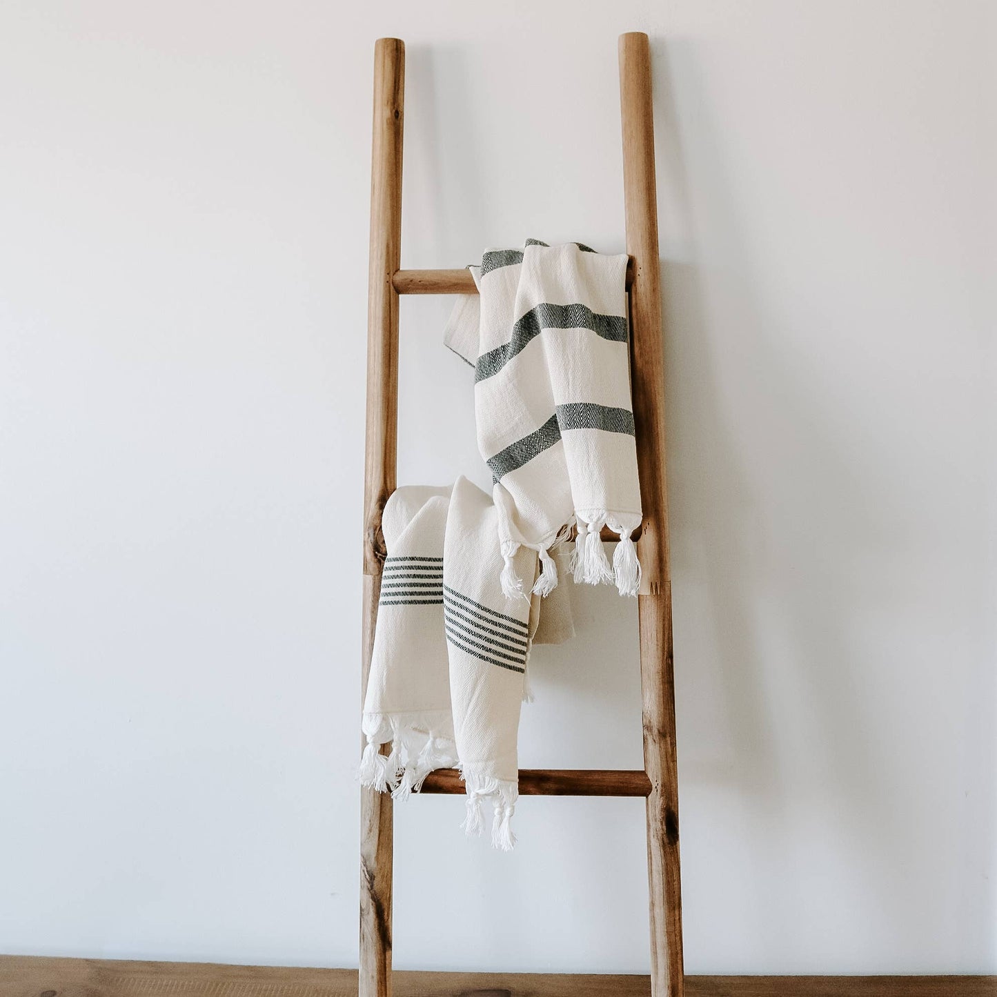 Turkish Cotton Hand Towel, Single Stripe- Home Decor & Gifts