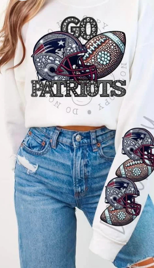 GO PATRIOTS CREWNECK