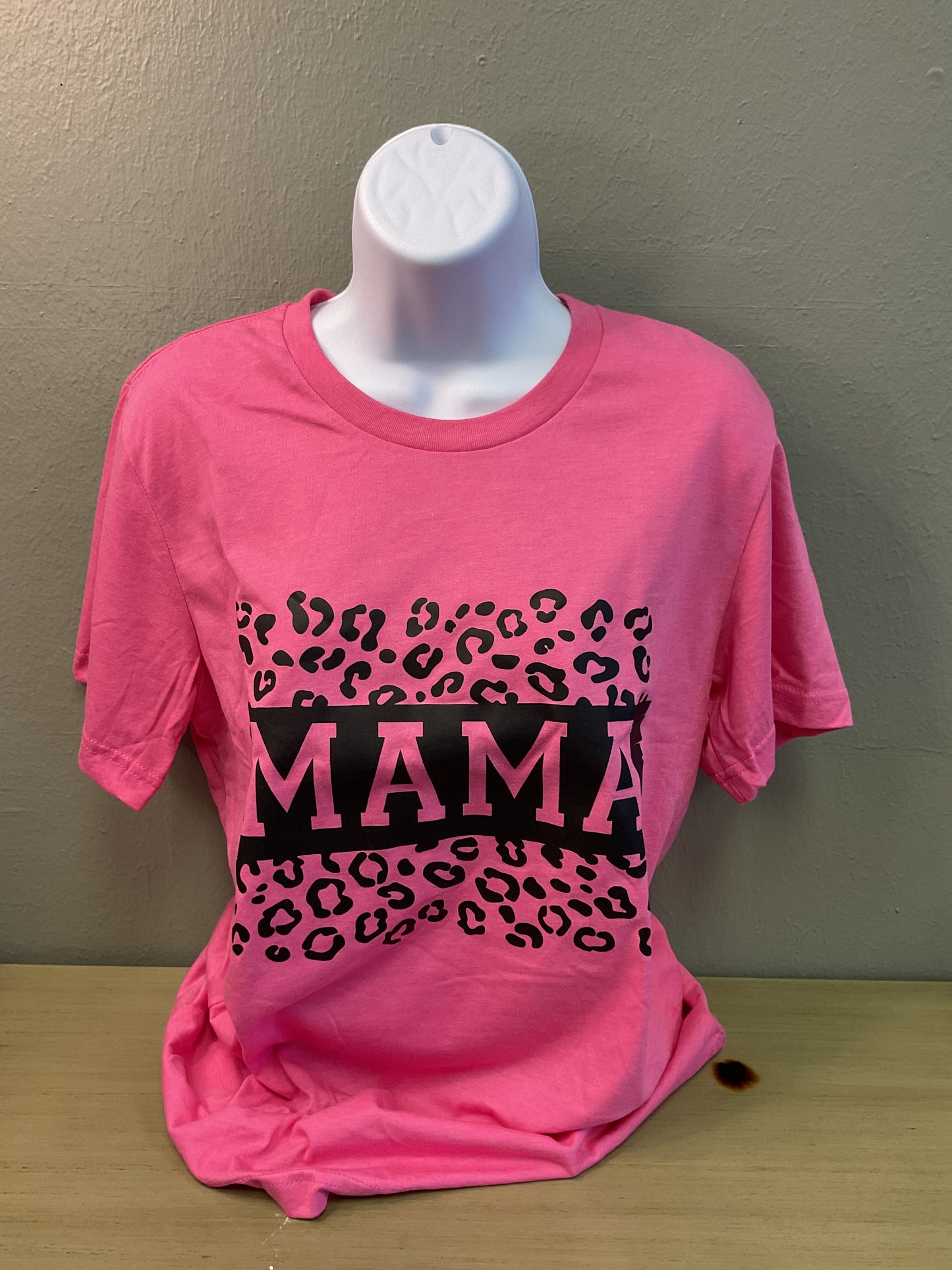 Mama w/leopard print tee