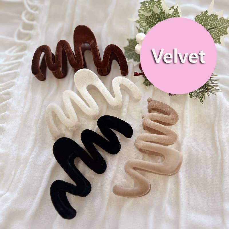 ,..Valentine Squiggle Hair Clip (Assorted)